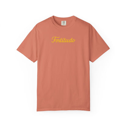 Fortitude - Camiseta teñida "Strength" - Camiseta inspiradora para la comodidad diaria, ideal para regalar y para uso casual.