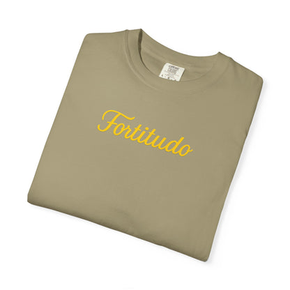 Fortitude - Camiseta teñida "Strength" - Camiseta inspiradora para la comodidad diaria, ideal para regalar y para uso casual.