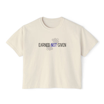 Camiseta cuadrada "Earned Not Given" para mujer | Camiseta de entrenamiento | Camiseta de gimnasio | Camiseta motivacional | Ropa deportiva | Estilo casual 